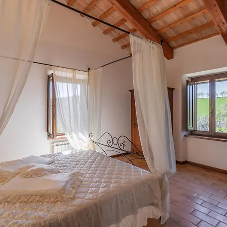 Podere Le Serre Bed & Breakfast